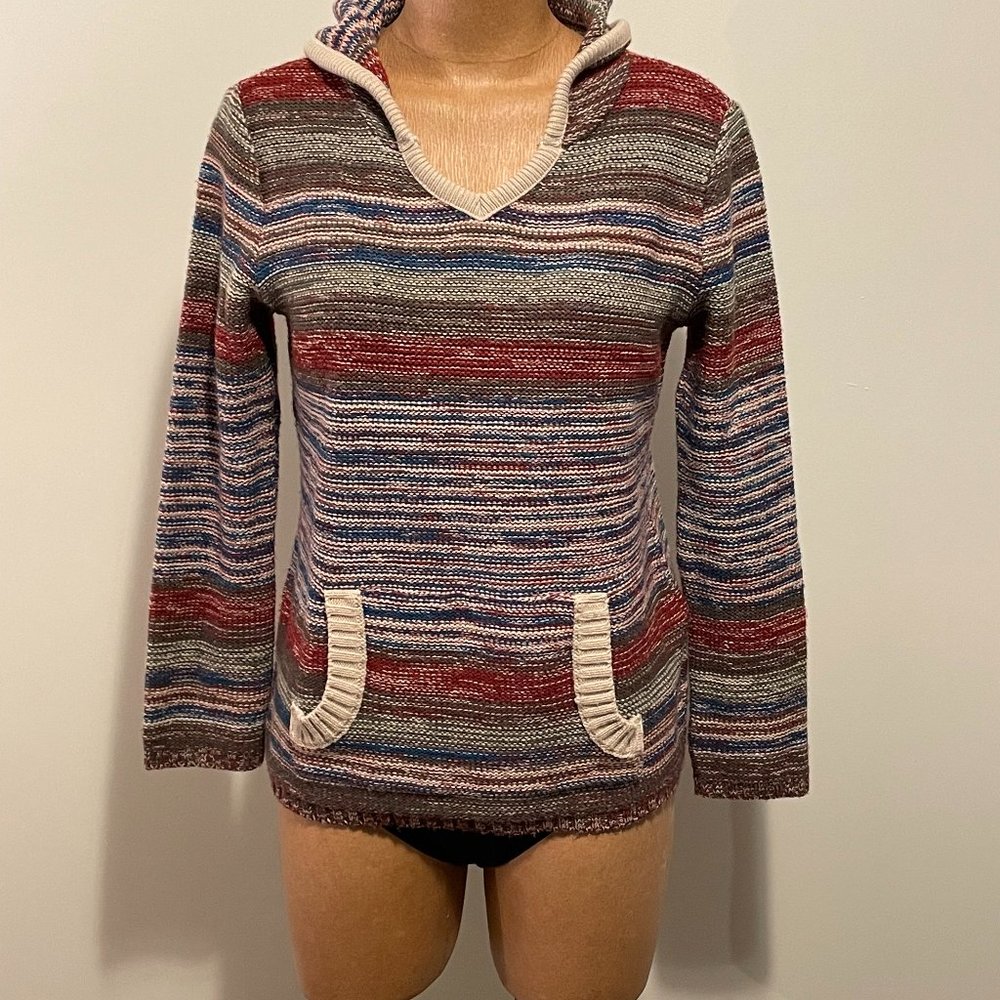 VENUS -  Sweater with hood /pockets - size medium  - New
